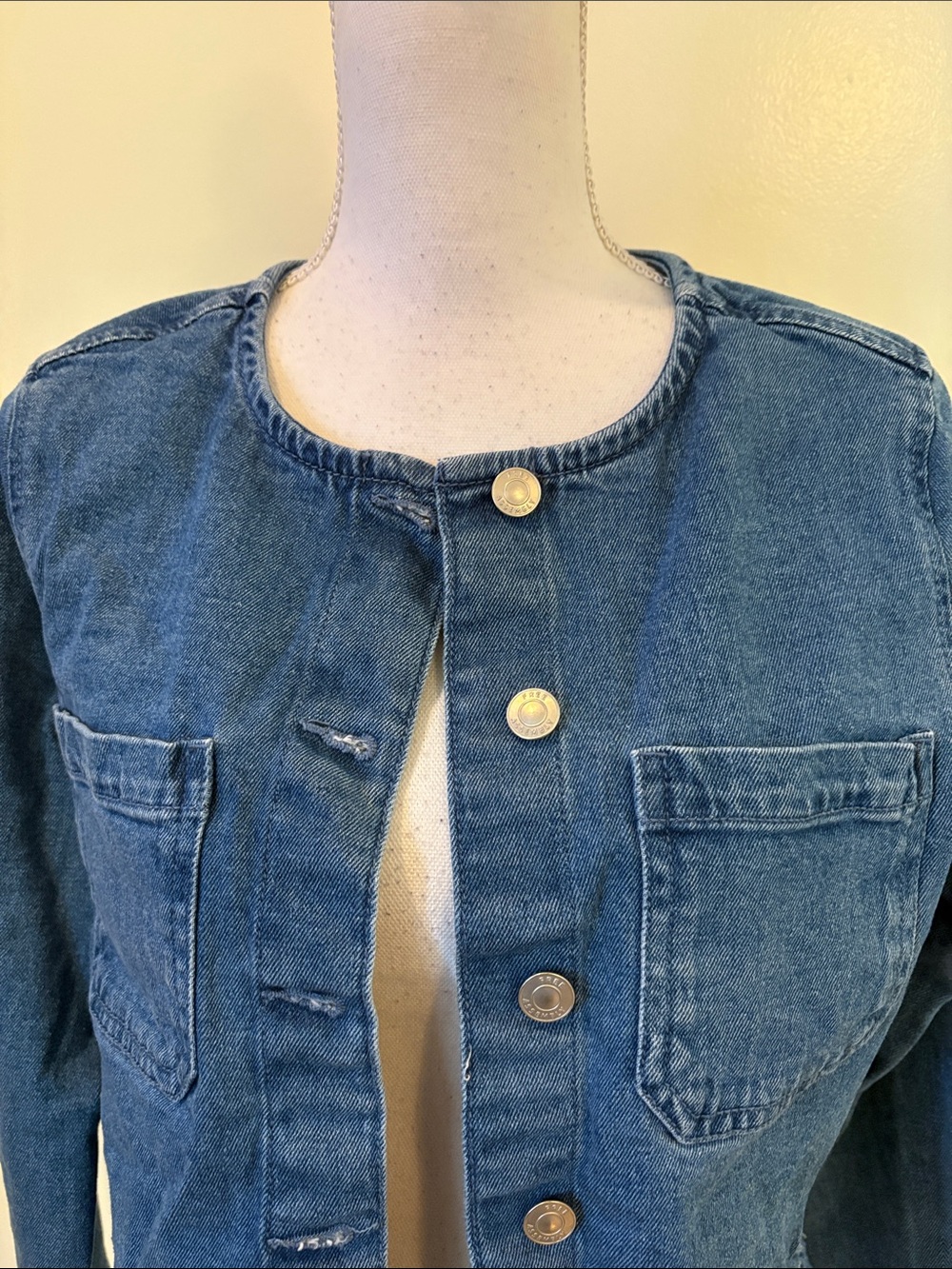 Women's Blue Embroidered Hem Denim Jacket - Picture 2 of 9